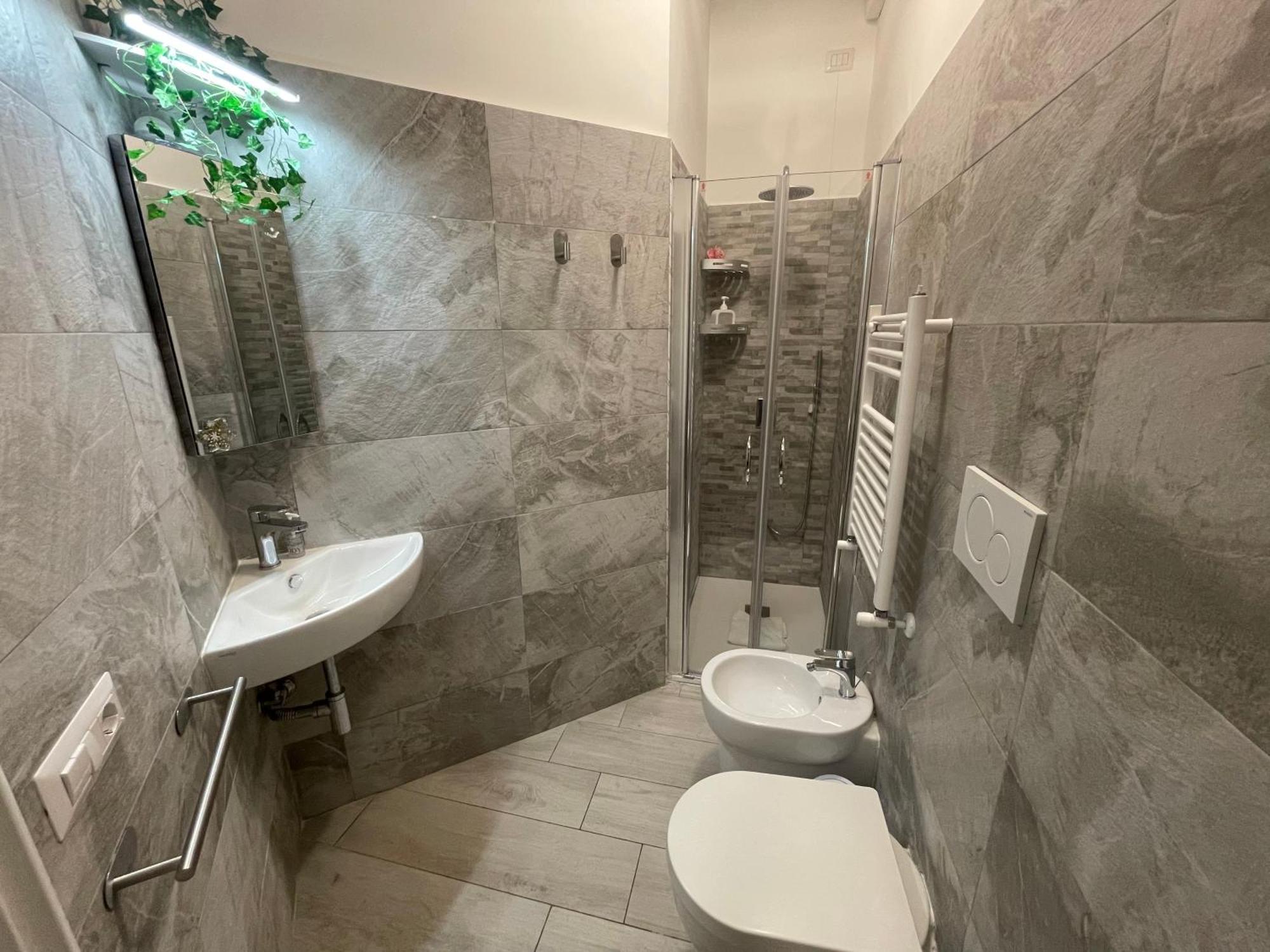 Smart Home - Trilocale Con Parcheggio Privato Rome Exterior photo